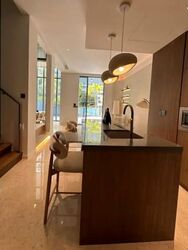 Miltonia Close (D27), Terrace #553376941